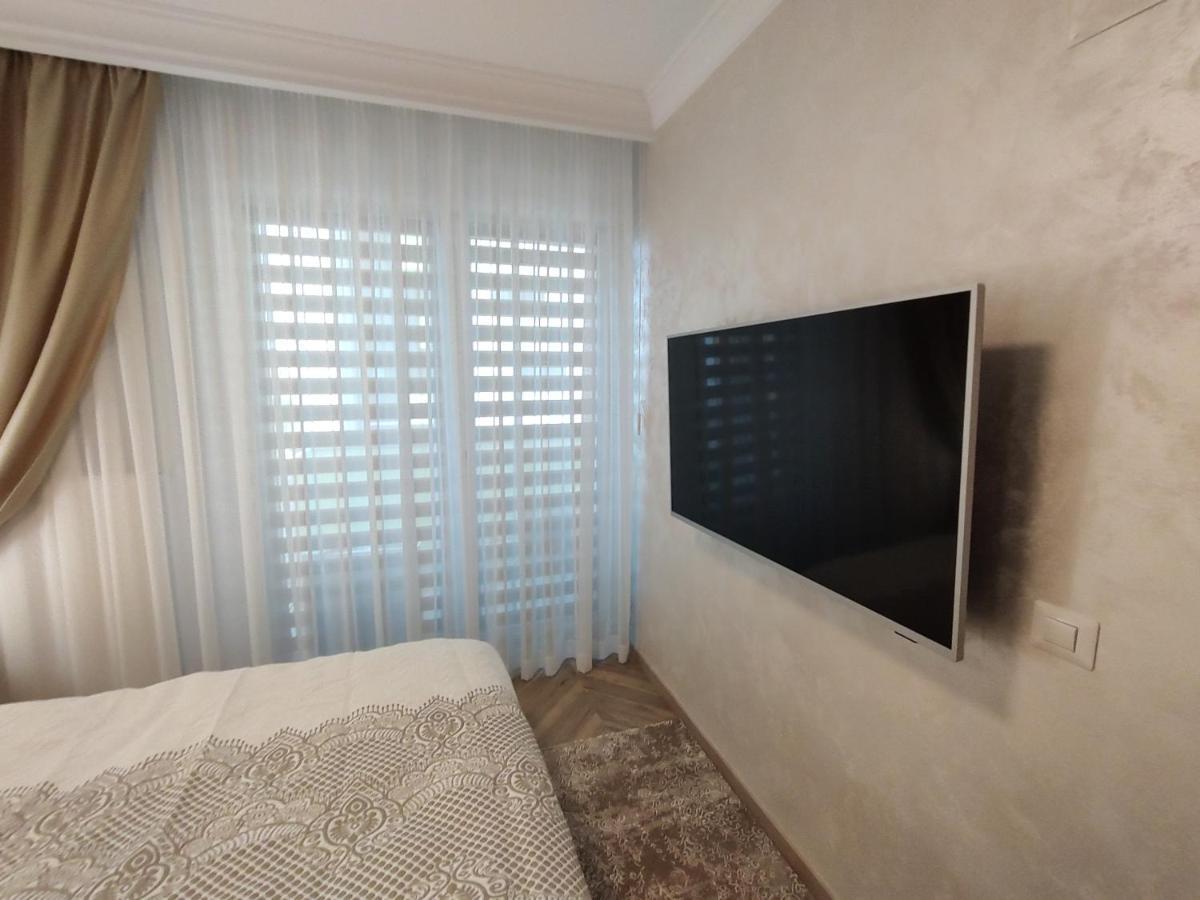 Decebal Premium Confort Craiova Esterno foto