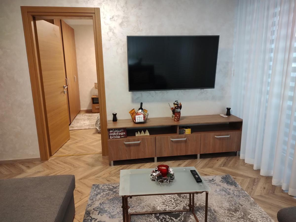 Decebal Premium Confort Craiova Esterno foto